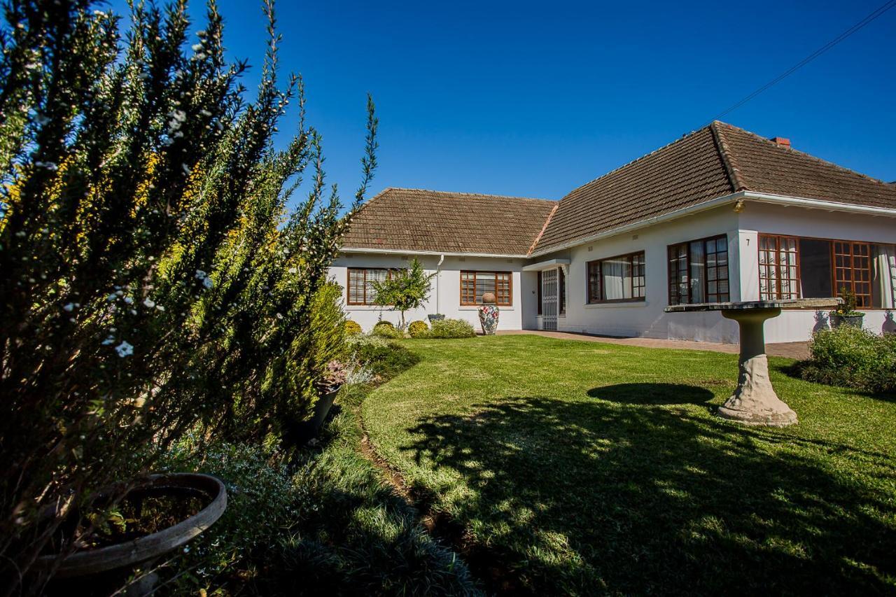 7 On Annandale B&B East London Buitenkant foto